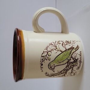 Vintage BILTONS Woodpecker Mug. Made in England.